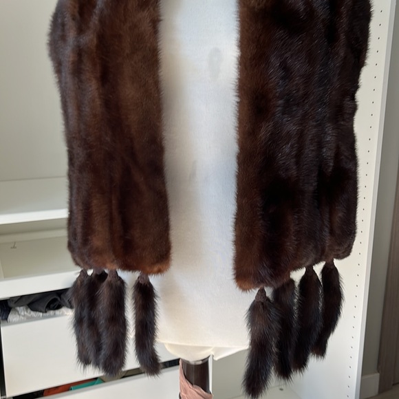 Quality Guaranteed Alaska mink U. S. A. - Picture 4 of 16